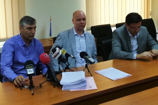 Dražen Vlah i Mladen Jozinović u poslovnom odnosu s Petrom Pripuzom