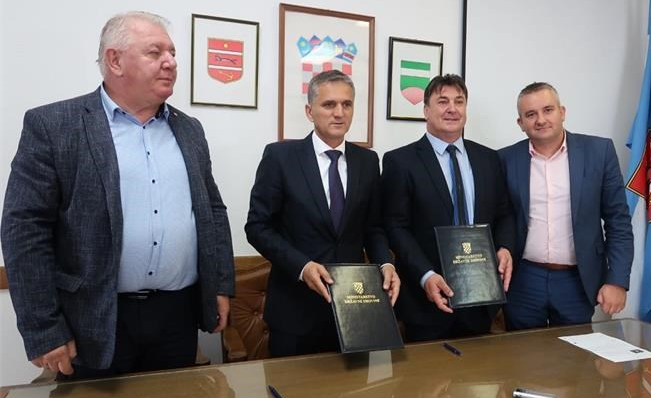 Ministar Goran Marić i Josip Đakić u Pitomači