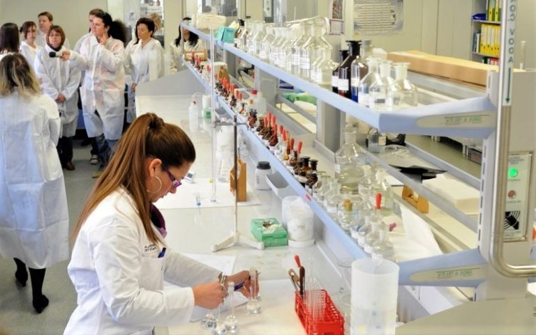 Jadran galenski laboratorij - nagrade direktorima