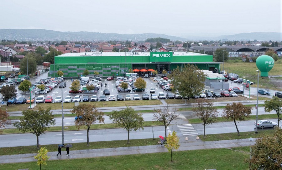 Novi centar Pevex u Slavonskom Brodu