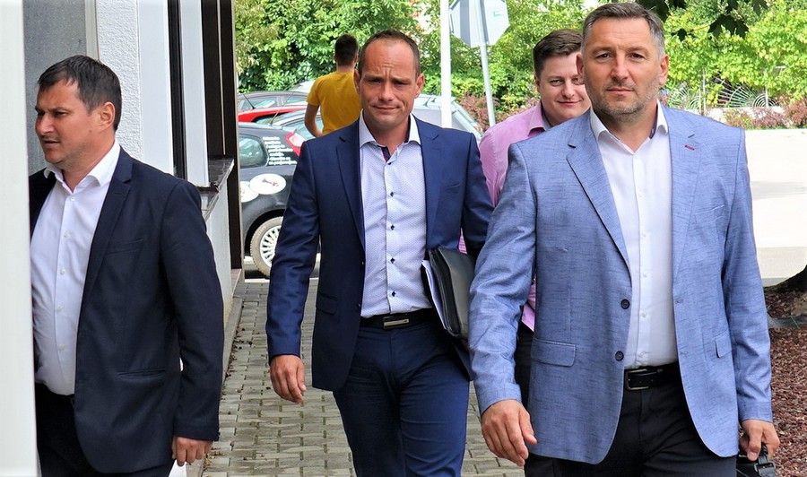 Izbori u HDZ-u: Goran Kovačić i Bernard Vukušić