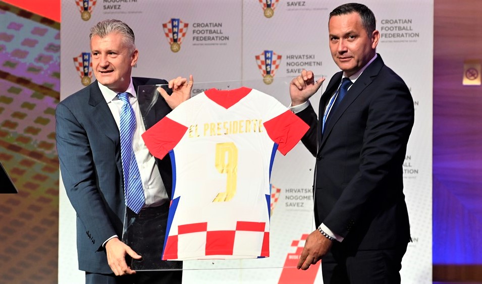 Davor Šuker i Marijan Kustić, HNS je HDZ