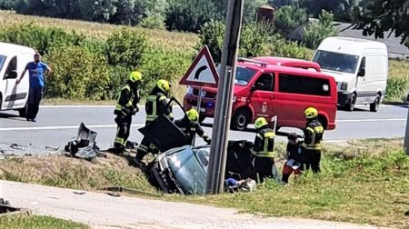 Vozač poginuo u teškoj prometnoj nesreći u sudaru s kamionom kod mjesta Sveti Ivan Zelina