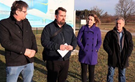 SDP: konferencija za novinare ispred vodocrpilišta u Đurđevcu