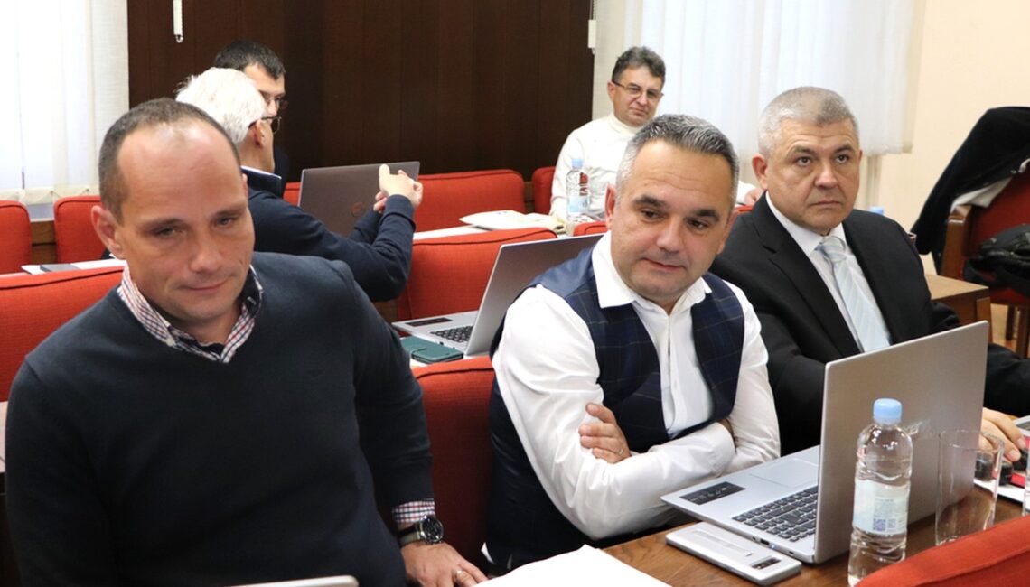 Vijećnici HDZ-a Saša Cestar, Mladen Fajdetić i Franjo Marković; Gradsko vijeće Koprivnice
