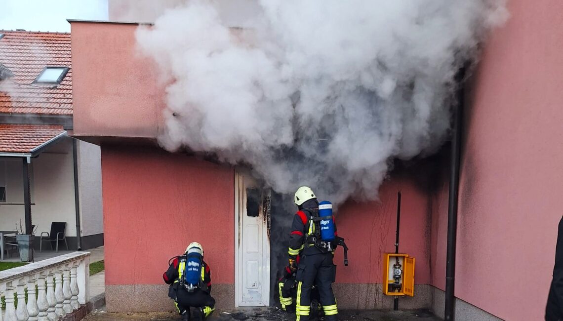 Žena ozlijeđena u požaru kuće u mjestu Donja Lomnica kod Velike Gorice