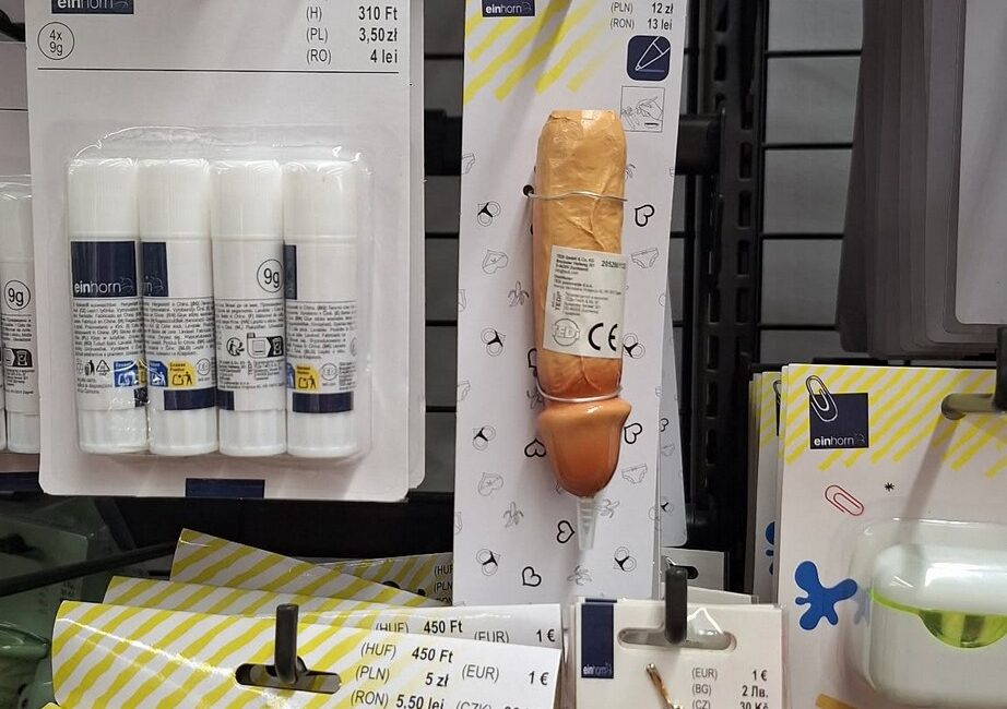 ČITATELJICA / Tedi prodaje neku stvar nalik muškom spolovilu